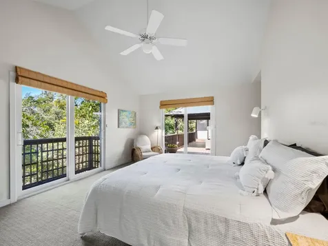 677 Lands End Drive Longboat Key FL 34228