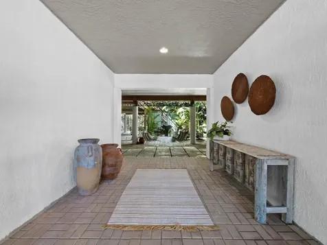 677 Lands End Drive Longboat Key FL 34228