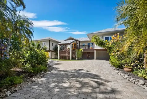 677 Lands End Drive Longboat Key FL 34228