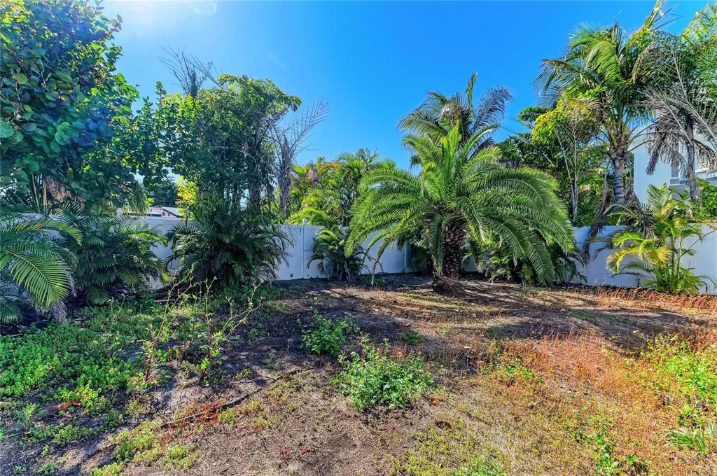 872 North Shore Drive Anna Maria FL 34216