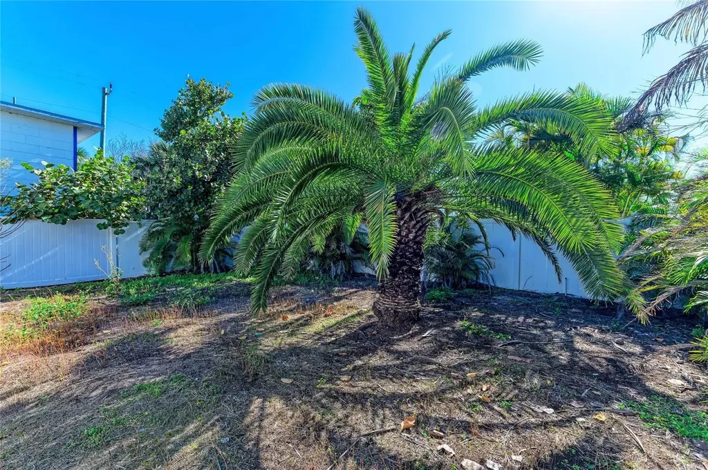 872 North Shore Drive Anna Maria FL 34216