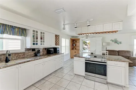 872 North Shore Drive Anna Maria FL 34216