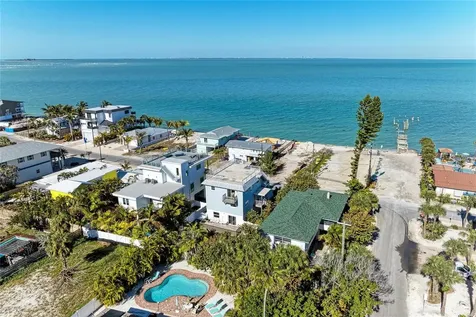 872 North Shore Drive Anna Maria FL 34216