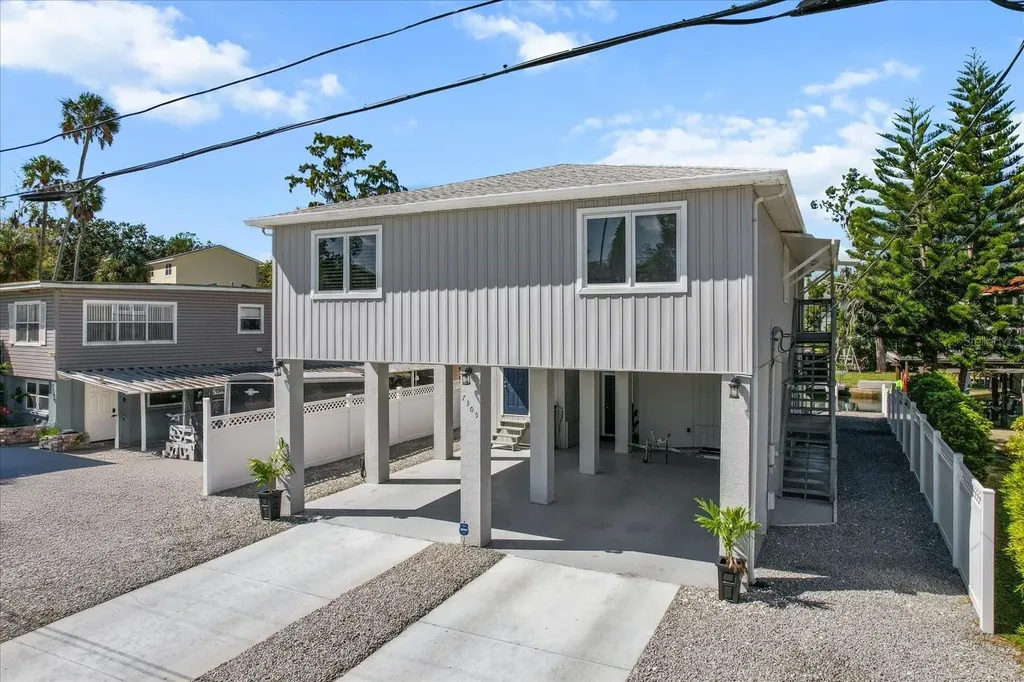 7305 Tropical Drive Weeki Wachee FL 34607
