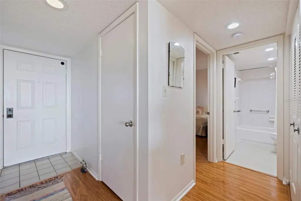 1320 Pasadena Avenue S South Pasadena FL 33707