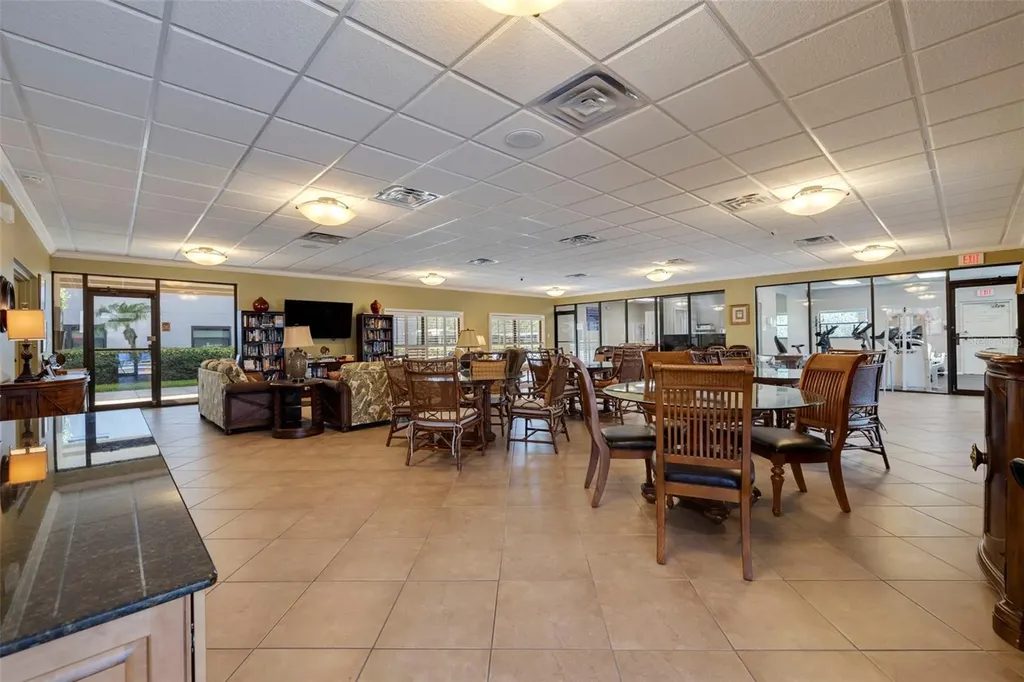 1320 Pasadena Avenue S South Pasadena FL 33707