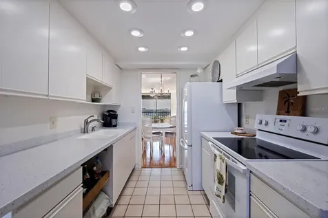 1320 Pasadena Avenue S South Pasadena FL 33707