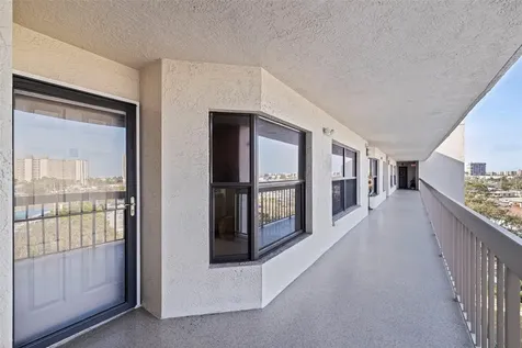 1320 Pasadena Avenue S South Pasadena FL 33707