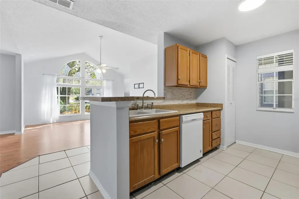 966 Helmsley Court Lake Mary FL 32746