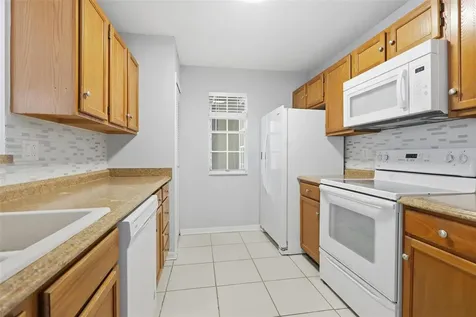 966 Helmsley Court Lake Mary FL 32746