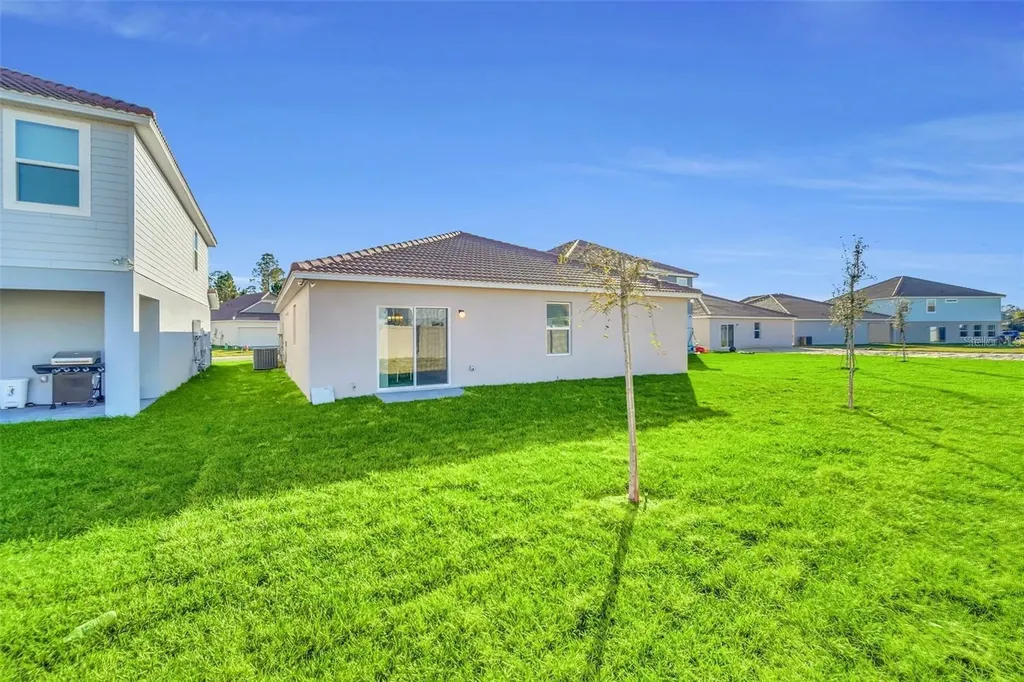 1154 Oak Bluff Drive Davenport FL 33837