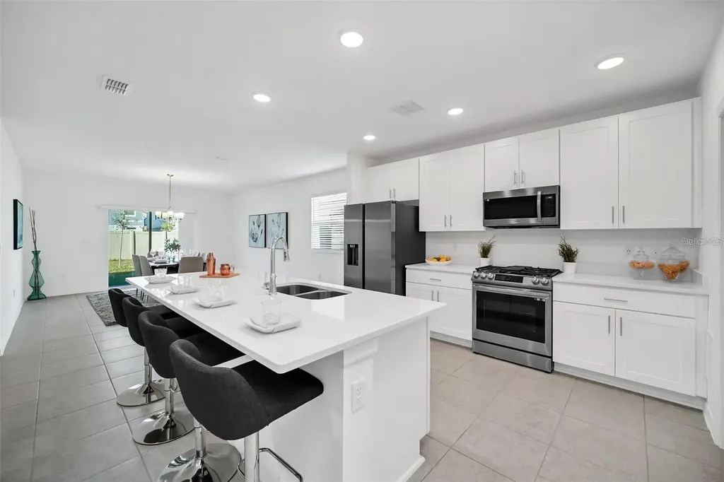 1154 Oak Bluff Drive Davenport FL 33837