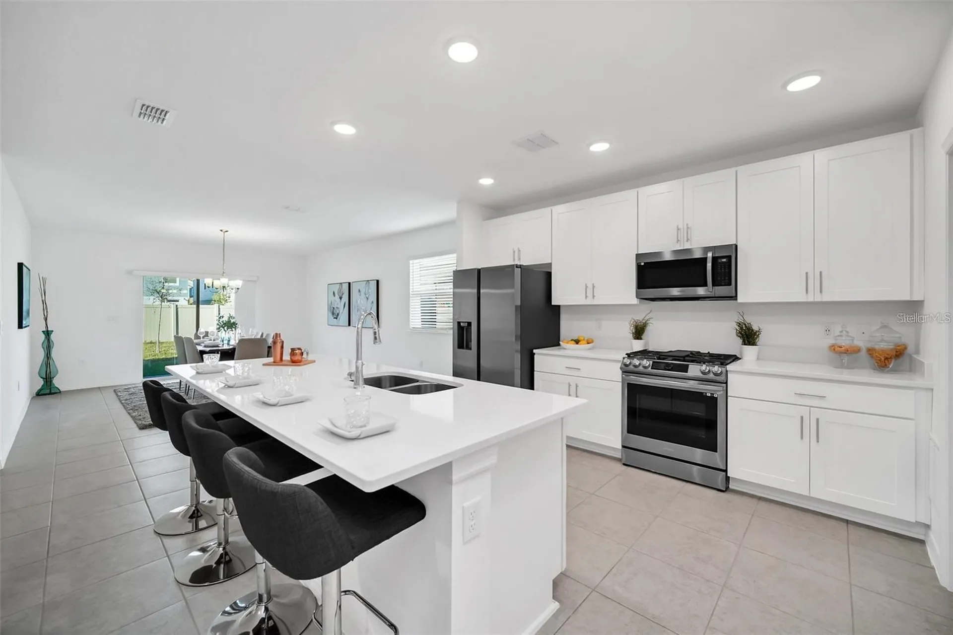1154 Oak Bluff Drive Davenport FL 33837