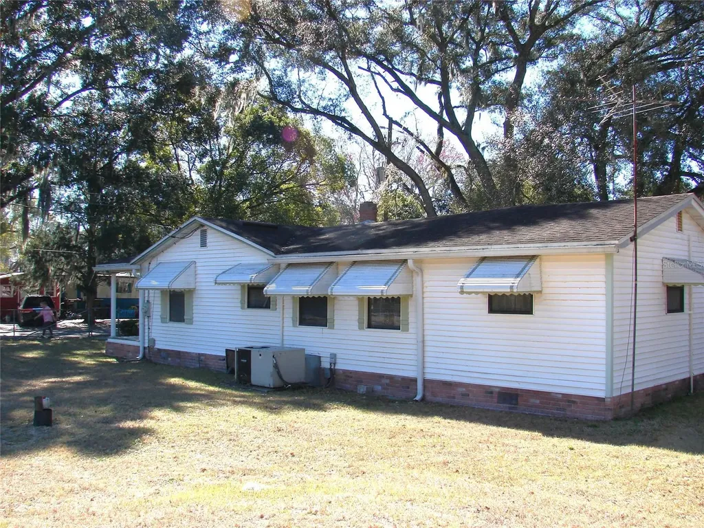 8551 Oglesby Avenue Jacksonville FL 32220