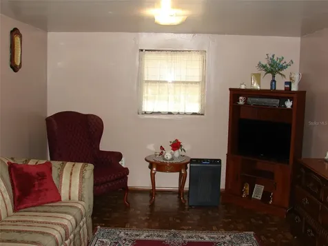 8551 Oglesby Avenue Jacksonville FL 32220