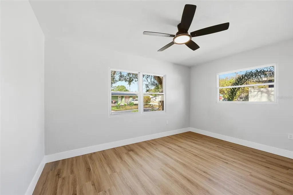 5550 5th Way S St Petersburg FL 33705