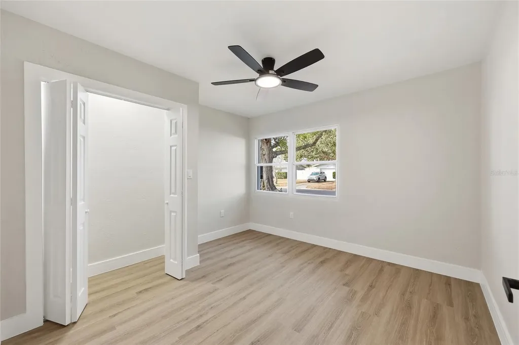 5550 5th Way S St Petersburg FL 33705