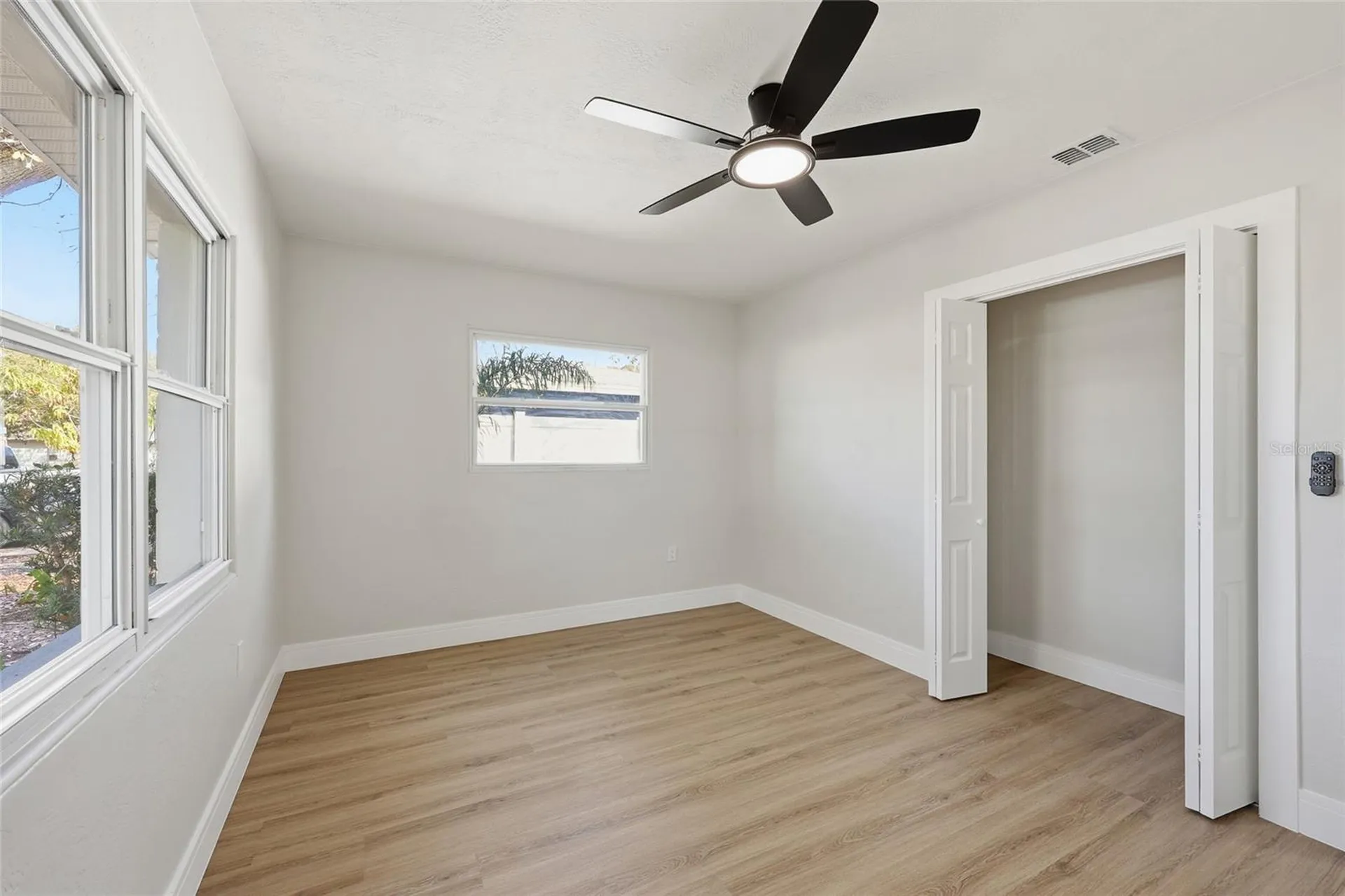 5550 5th Way S St Petersburg FL 33705