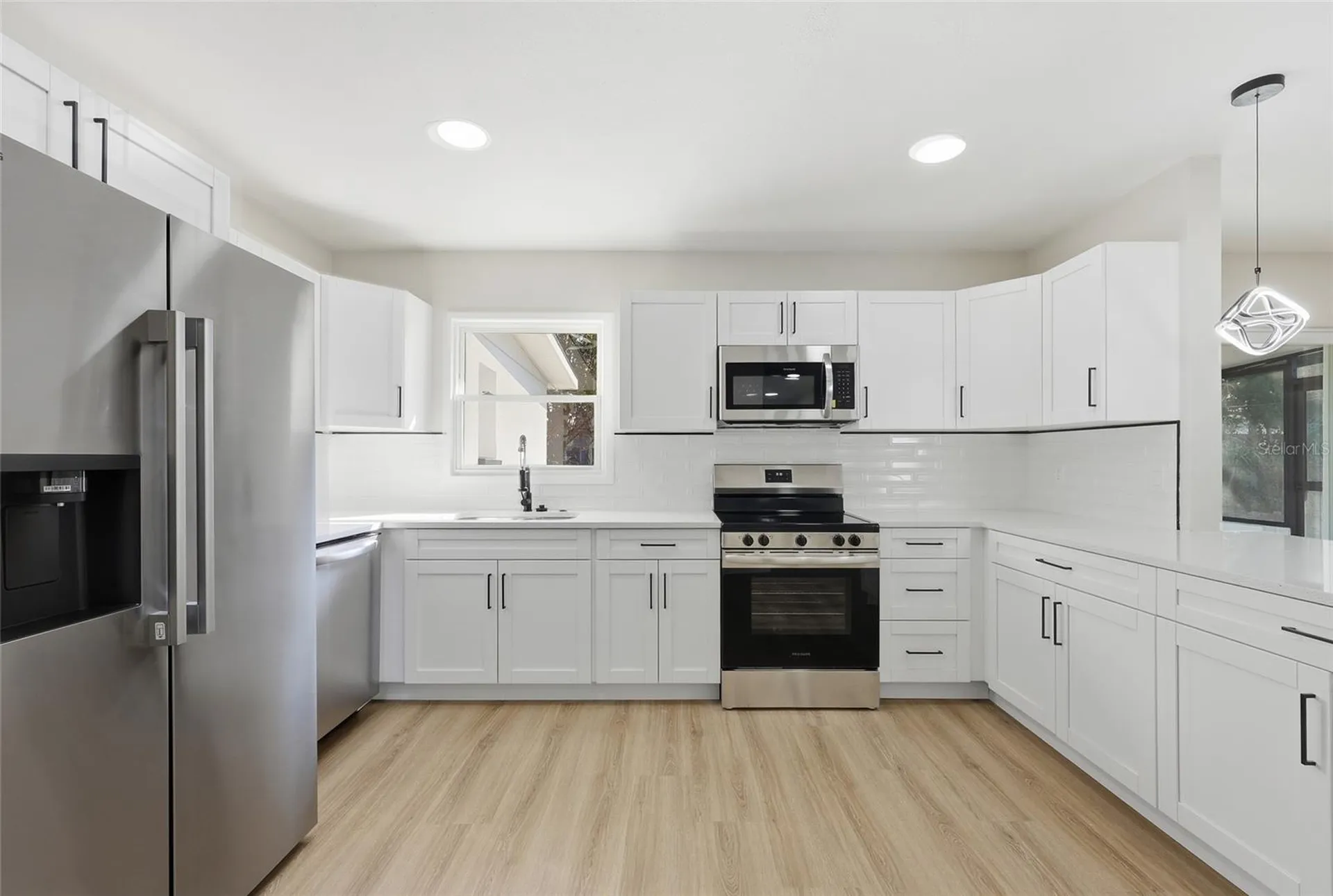 5550 5th Way S St Petersburg FL 33705