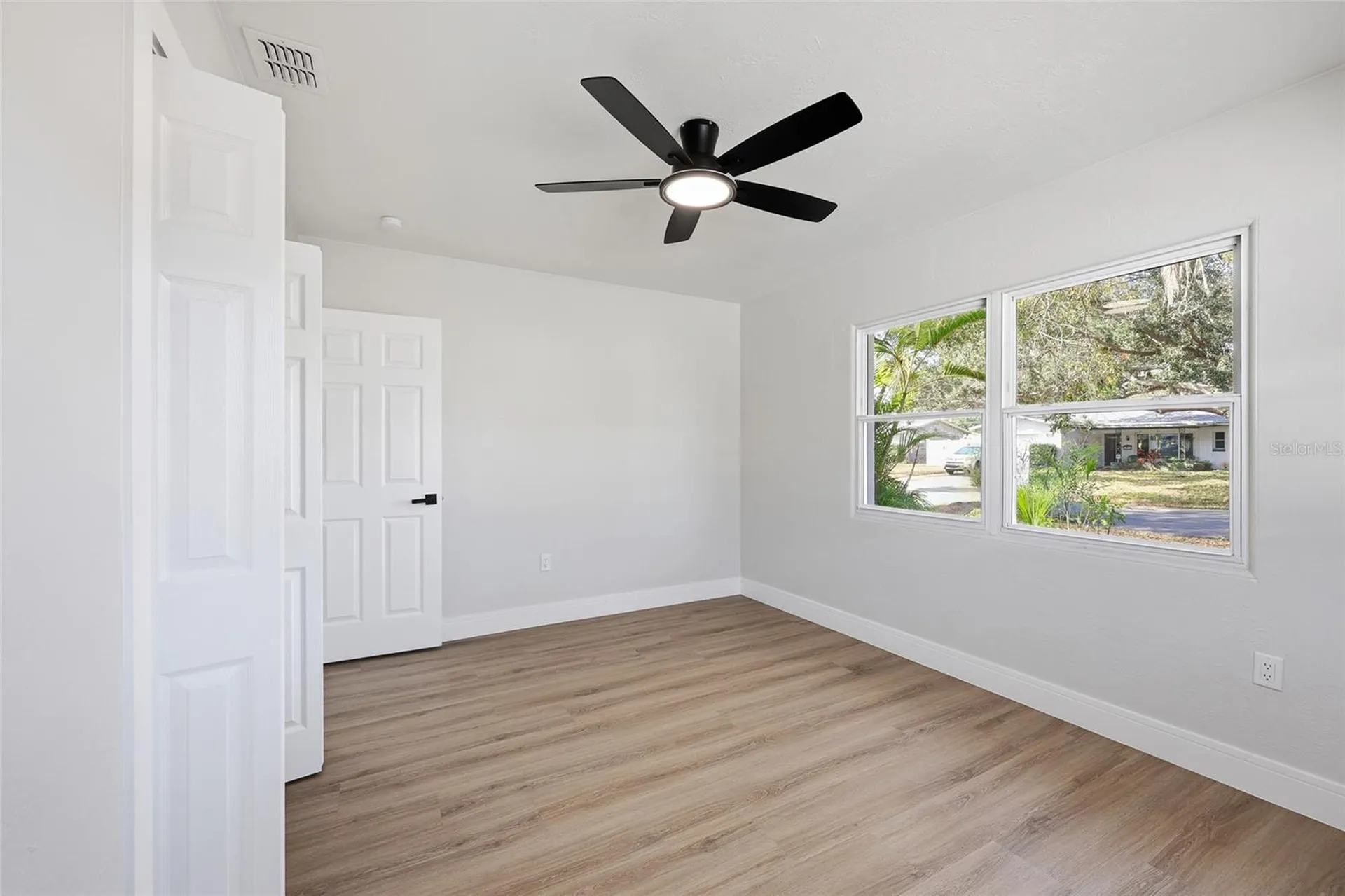 5550 5th Way S St Petersburg FL 33705