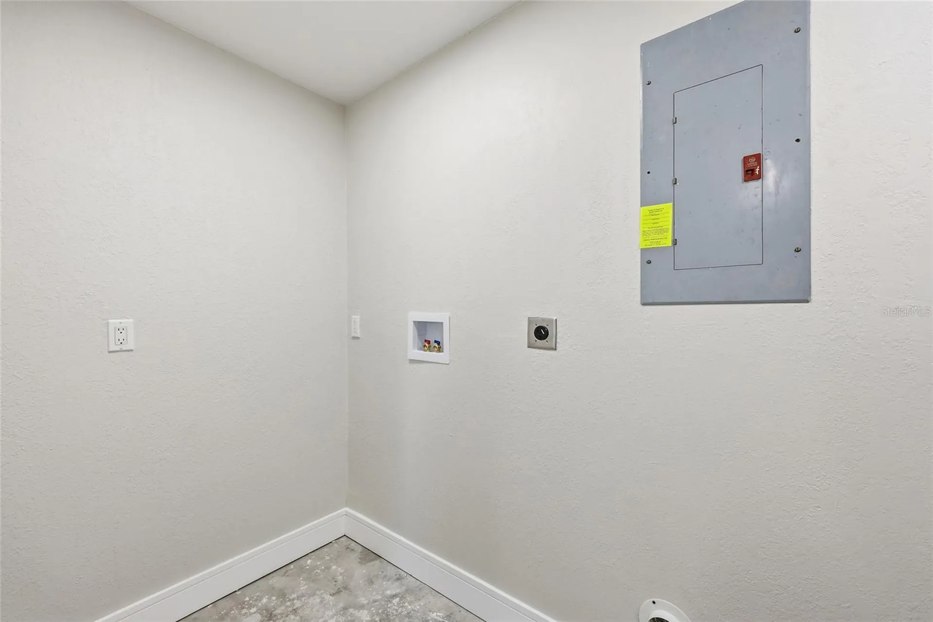 5550 5th Way S St Petersburg FL 33705