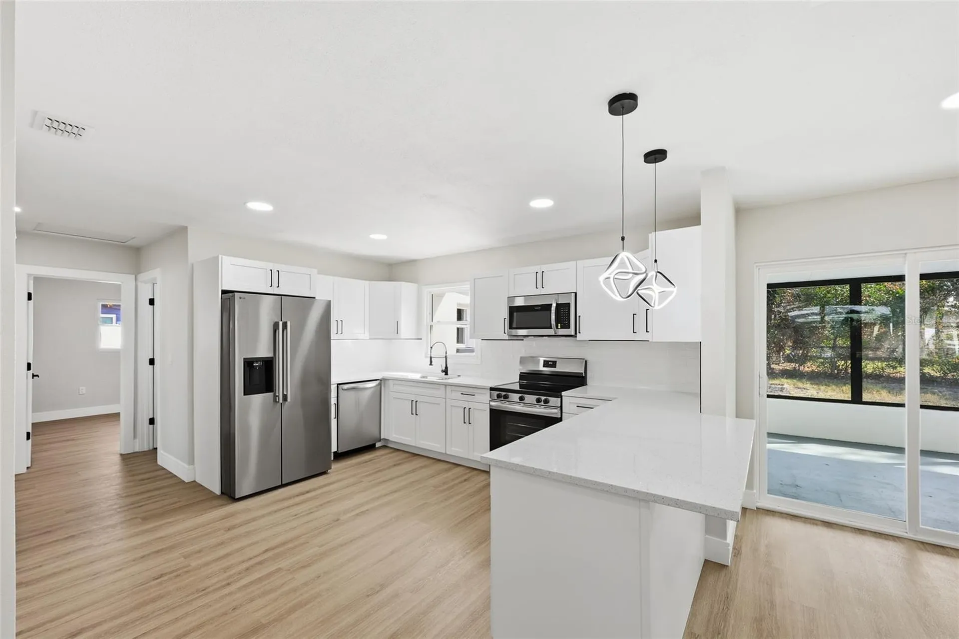 5550 5th Way S St Petersburg FL 33705