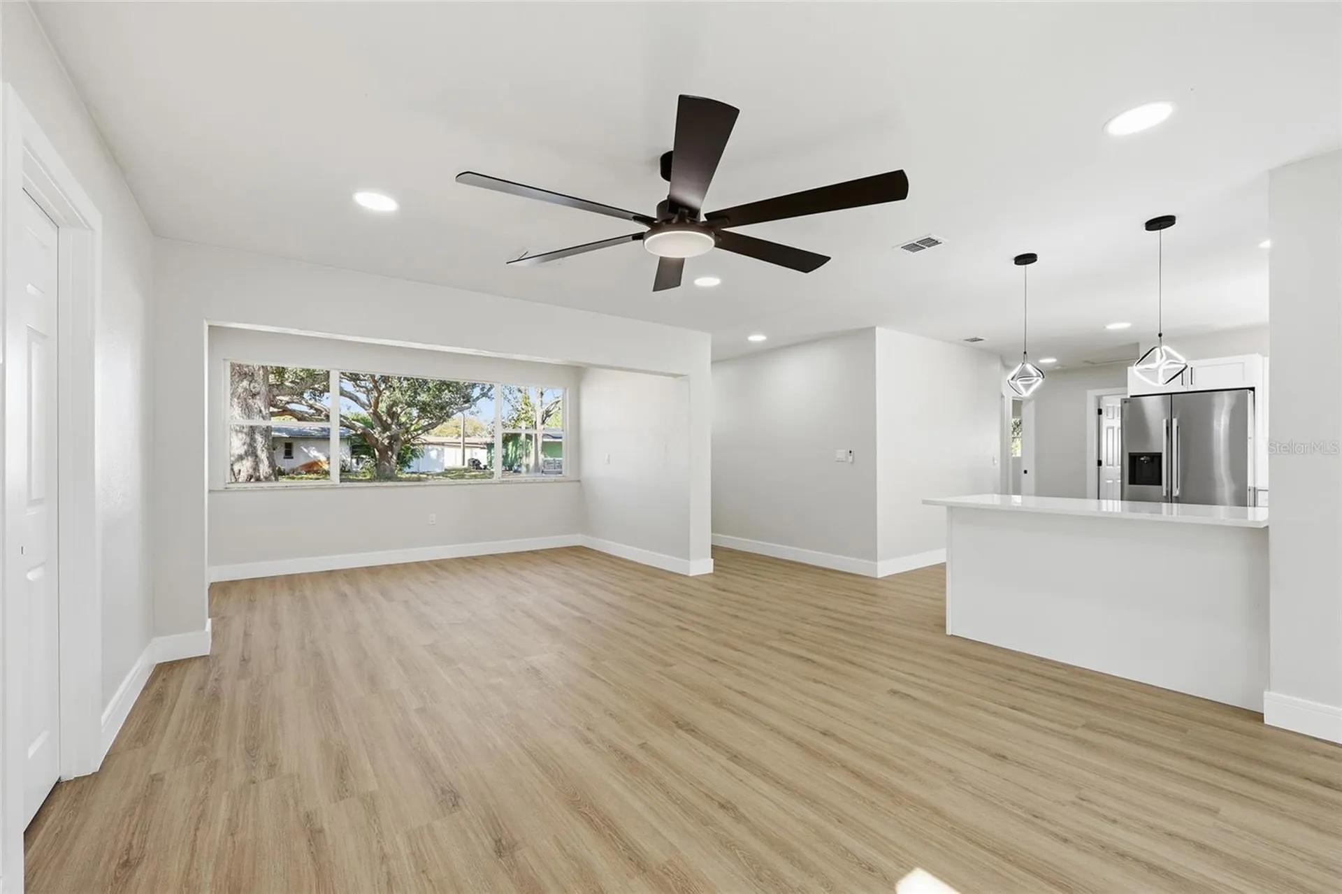 5550 5th Way S St Petersburg FL 33705