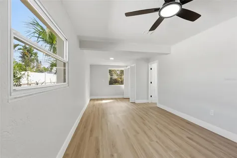 5550 5th Way S St Petersburg FL 33705