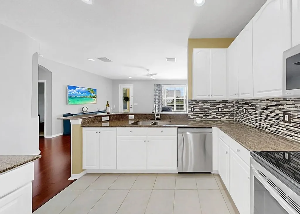 203 Oceania Court Apollo Beach FL 33572