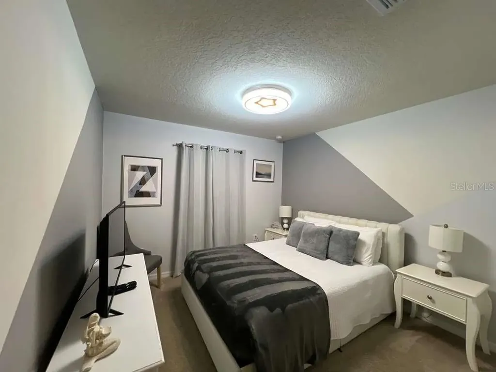 2458 Dubai Street Kissimmee FL 34747
