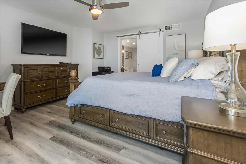 690 Island Way Clearwater Beach FL 33767