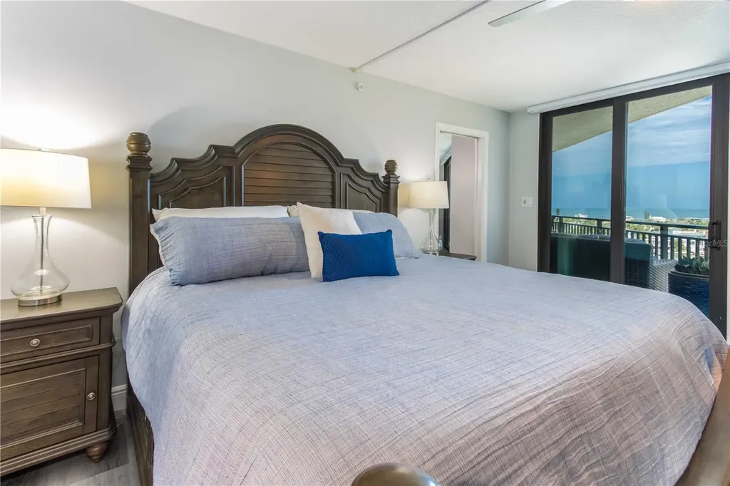 690 Island Way Clearwater Beach FL 33767