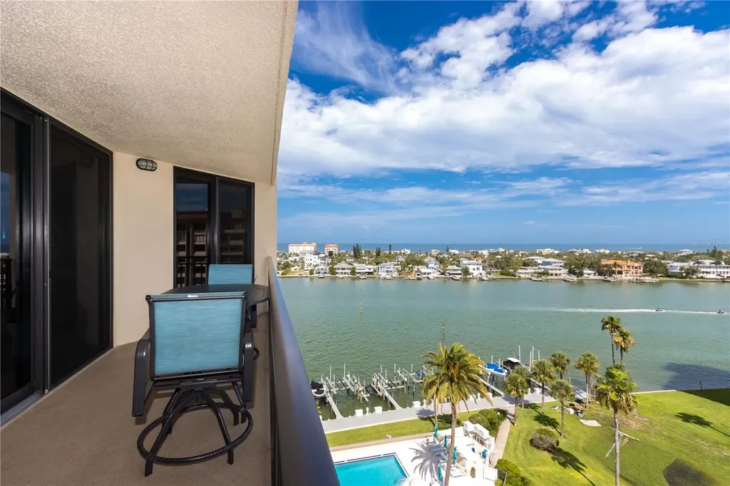 690 Island Way Clearwater Beach FL 33767