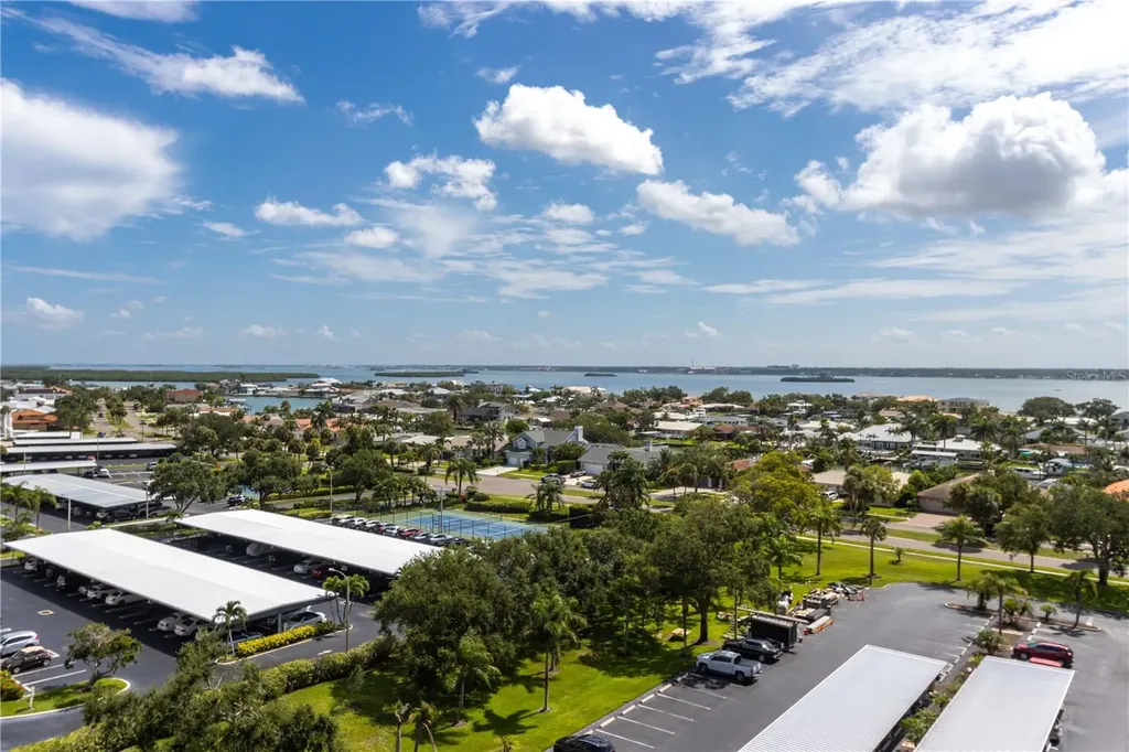 690 Island Way Clearwater Beach FL 33767