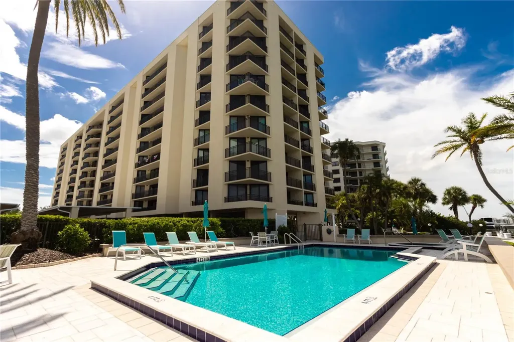 690 Island Way Clearwater Beach FL 33767