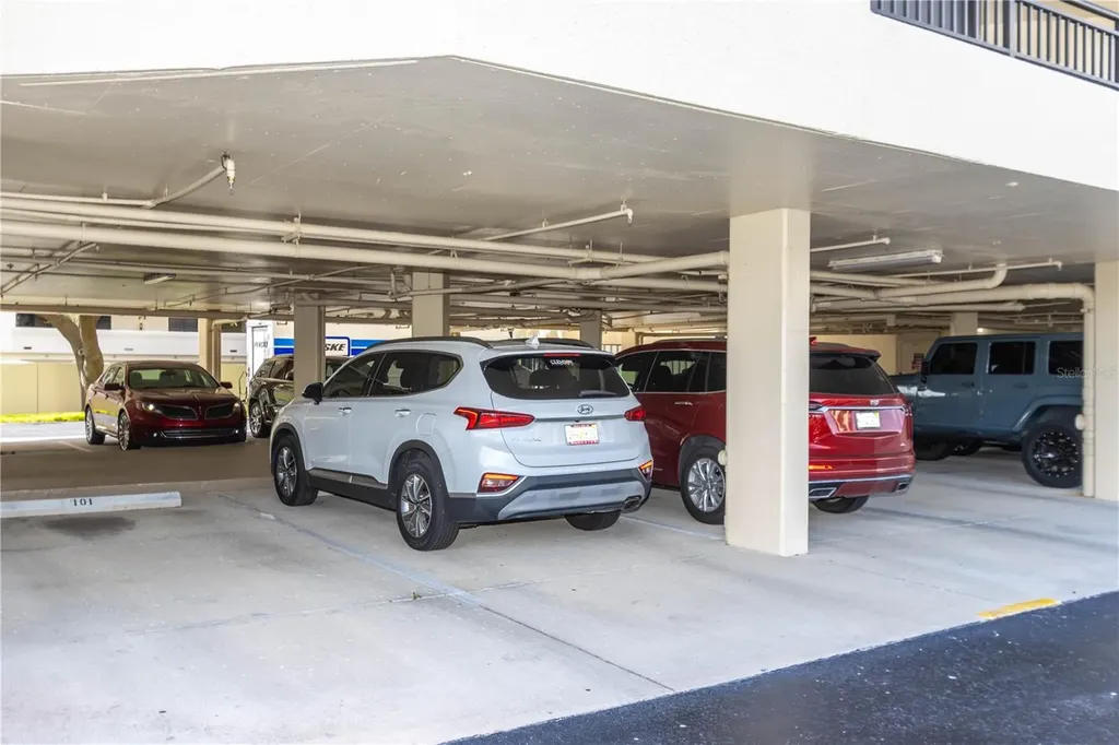 690 Island Way Clearwater Beach FL 33767