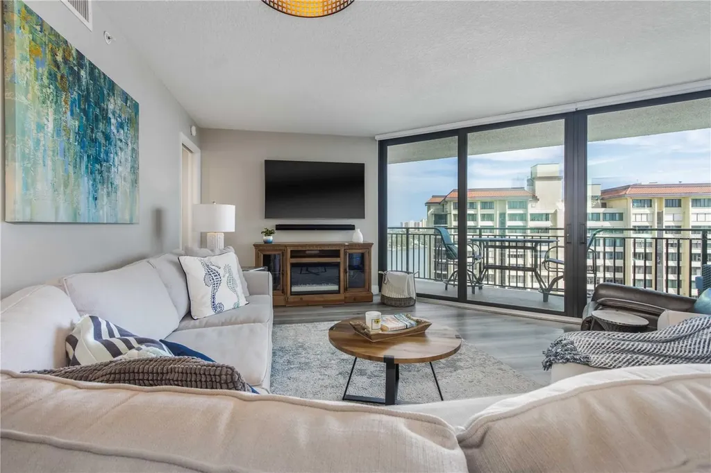 690 Island Way Clearwater Beach FL 33767
