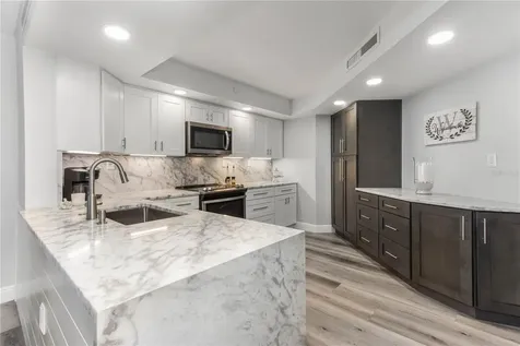 690 Island Way Clearwater Beach FL 33767