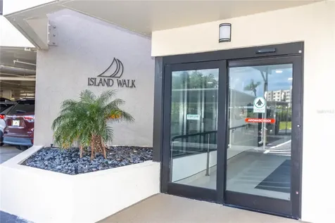 690 Island Way Clearwater Beach FL 33767
