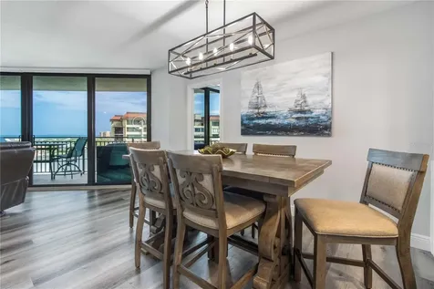 690 Island Way Clearwater Beach FL 33767