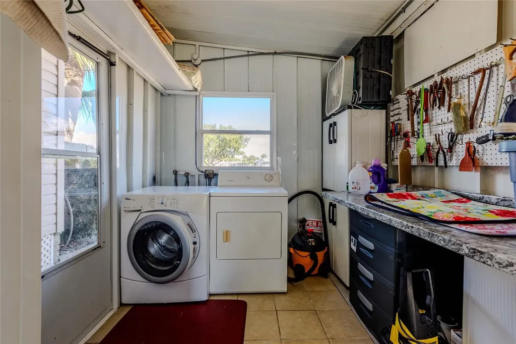 2100 Kings Highway Punta Gorda FL 33980