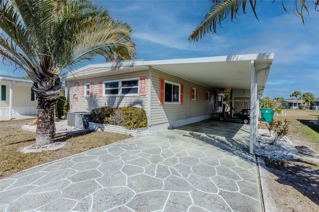 2100 Kings Highway Punta Gorda FL 33980