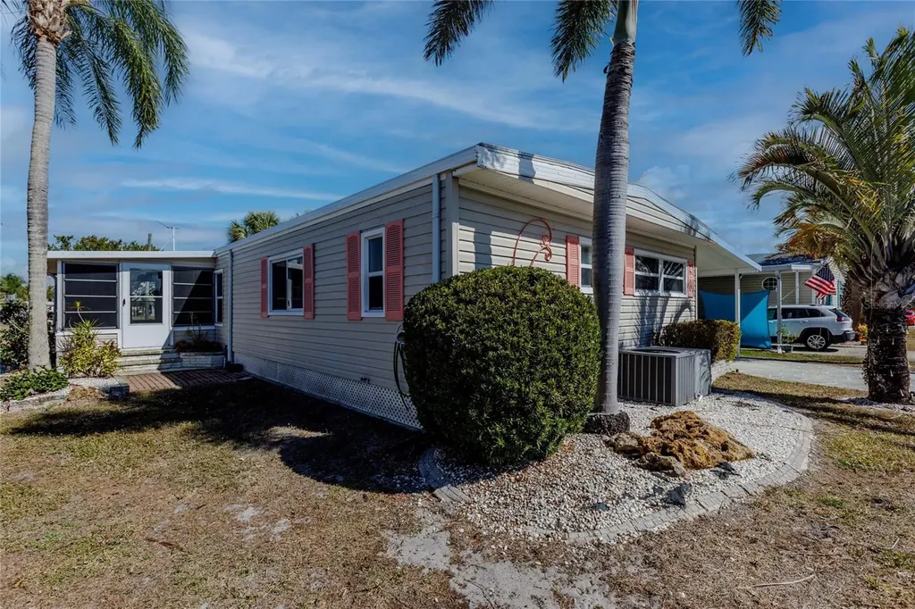 2100 Kings Highway Punta Gorda FL 33980