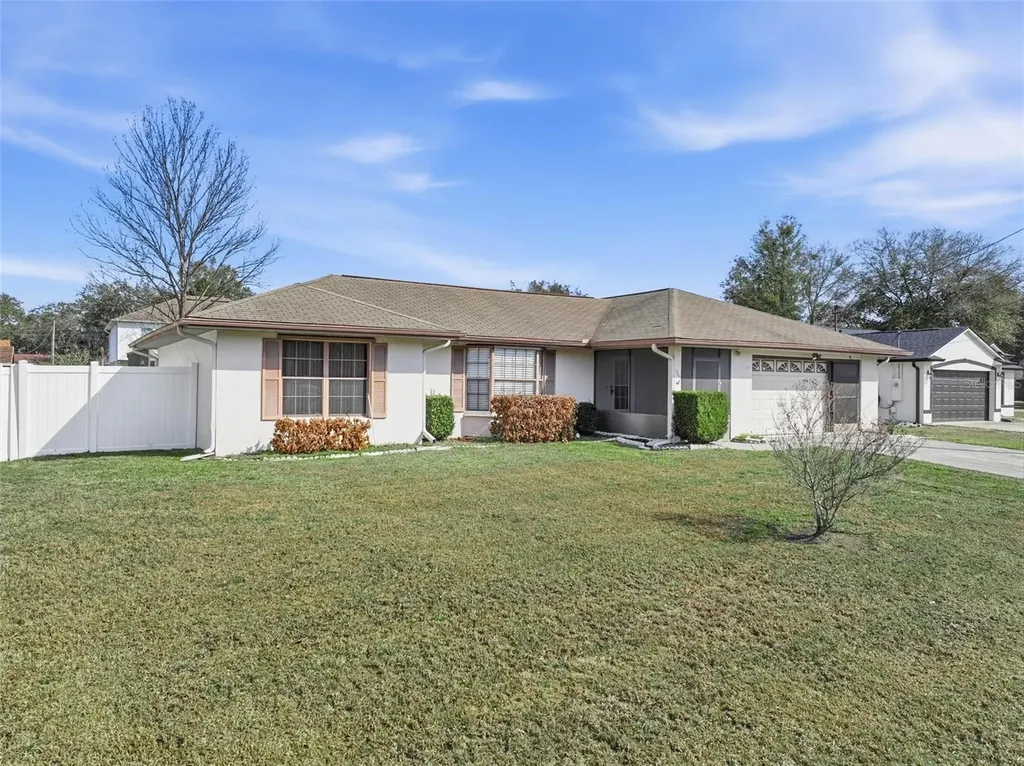 1345 Blythe Avenue Deltona FL 32725