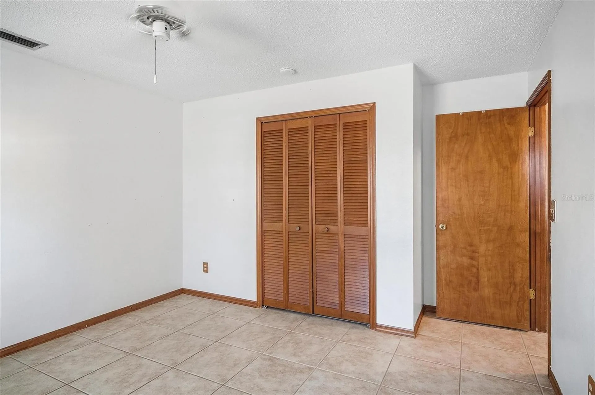 1345 Blythe Avenue Deltona FL 32725
