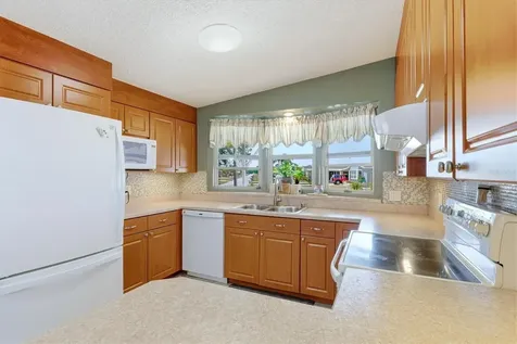 6222 Falcon Drive Englewood FL 34224