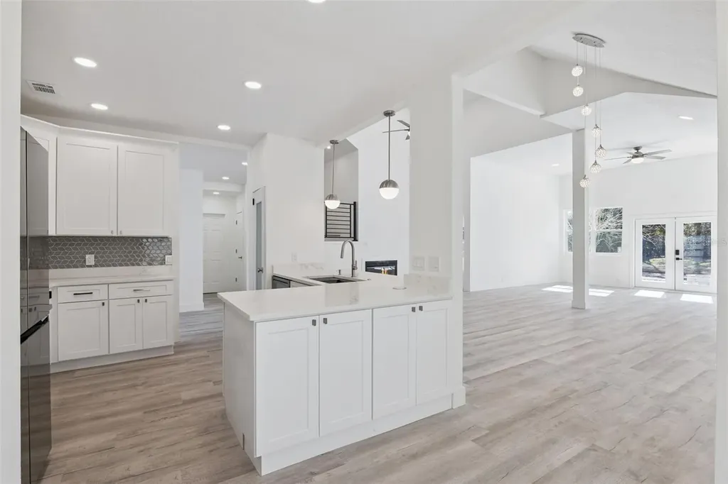 649 Remington Oak Drive Lake Mary FL 32746