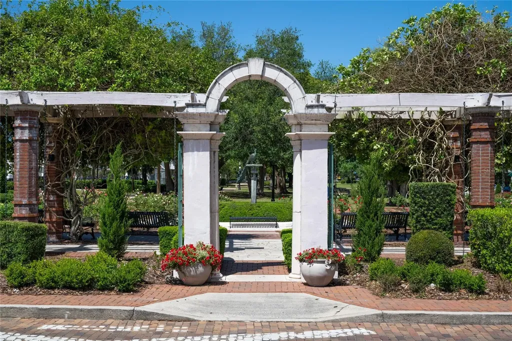 1581 Forest Avenue Winter Park FL 32789