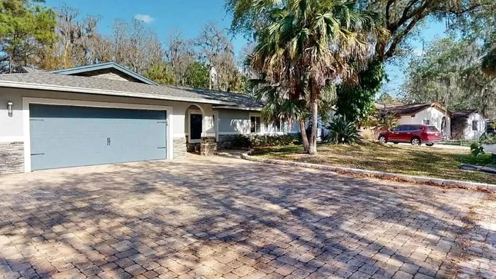 9016 Hogans Bend Tampa FL 33647