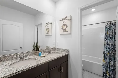7592 Oakmoss Loop Davenport FL 33837